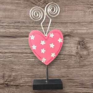 KIRKLAND'S - HEART SHAPED PHOTO CLIP HOLDER